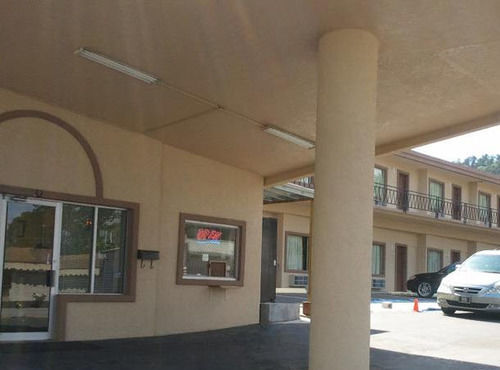 Economy Inn Hot Springs Zewnętrze zdjęcie